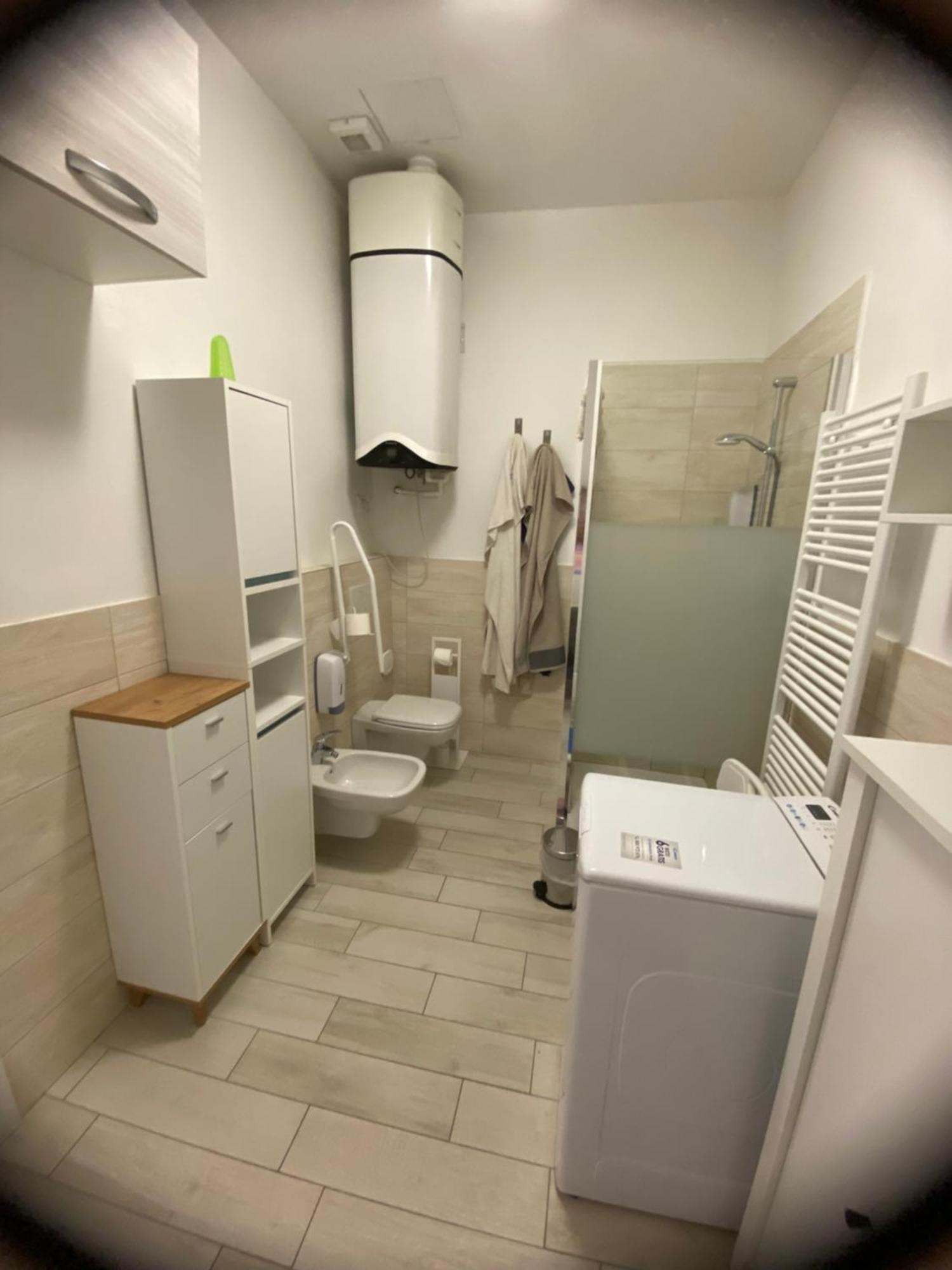 Appartamento House Apartment Tabe Centro Bologna Kültér fotó